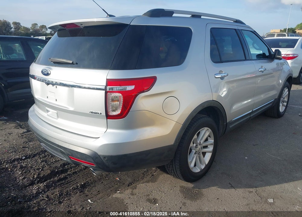 2013 FORD EXPLORER XLT VIN: 1FM5K8D85DGB08296