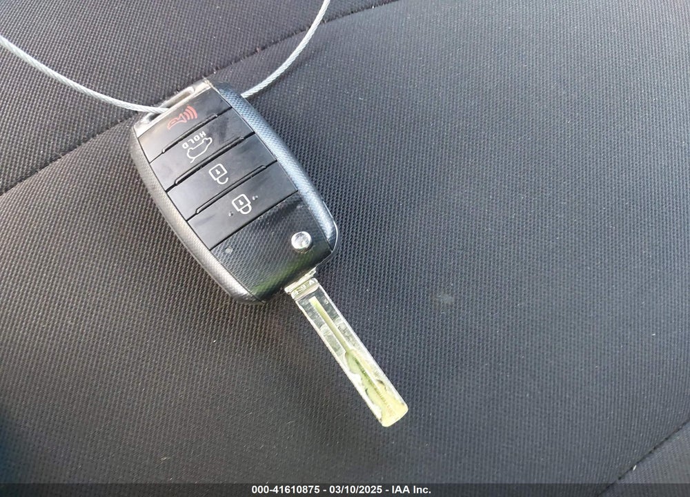 2015 KIA SOUL VIN: KNDJN2A23F7801233