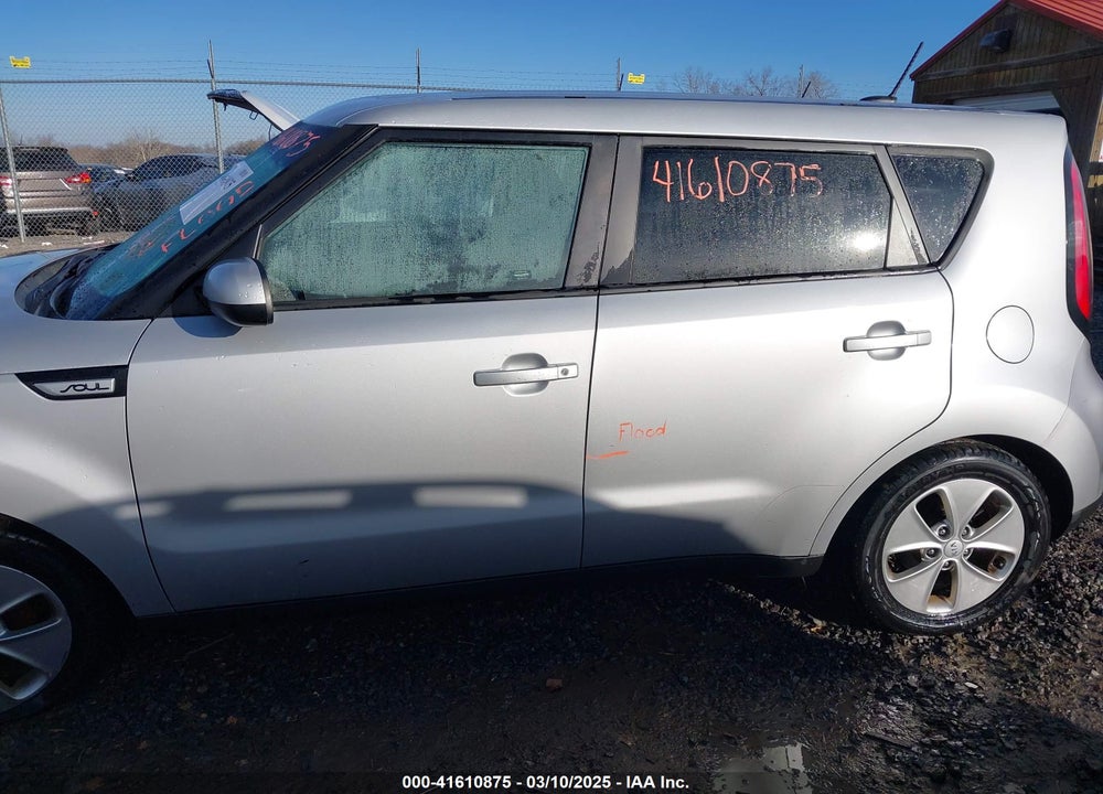2015 KIA SOUL VIN: KNDJN2A23F7801233
