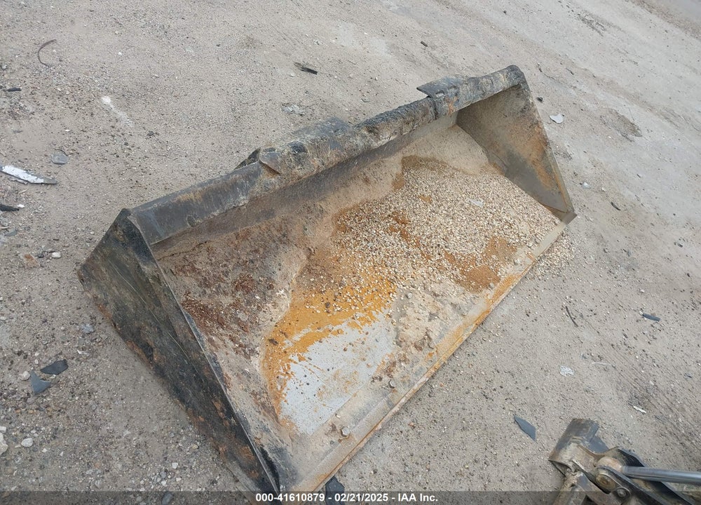 2021 NEW HOLLAND C332 SKID STEER VIN: JAF0C332JPM427672