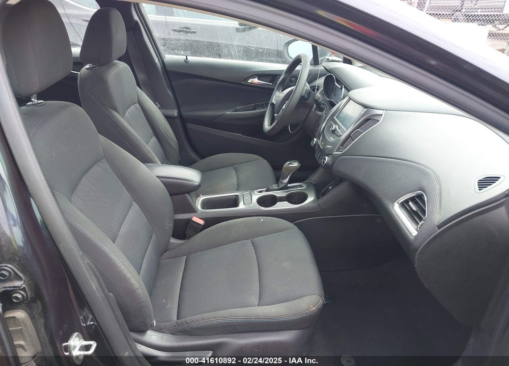 2016 CHEVROLET CRUZE VIN: 1G1BE5SM8G7272037