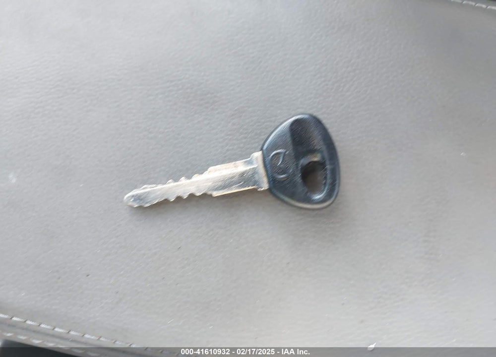 2002 MAZDA 626 ES V6/LX V6 VIN: 1YVGF22D925287959