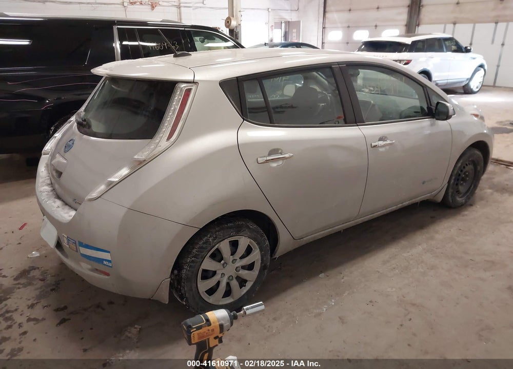 2015 NISSAN LEAF VIN: 1N4AZ0CPXFC312908
