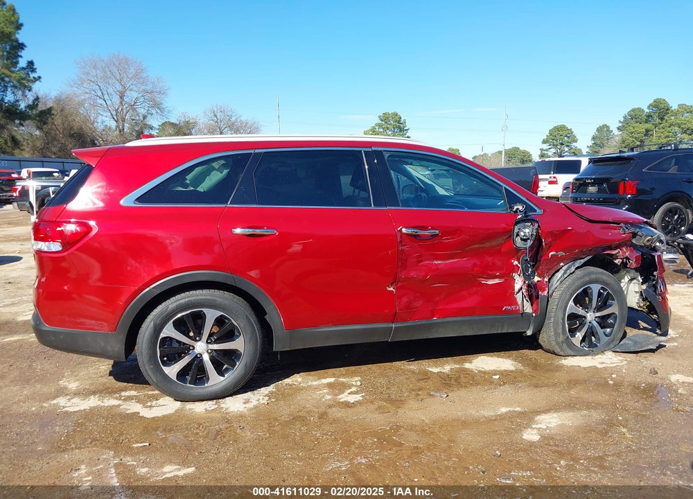 2017 KIA SORENTO VIN: 5XYPHDA52HG322833