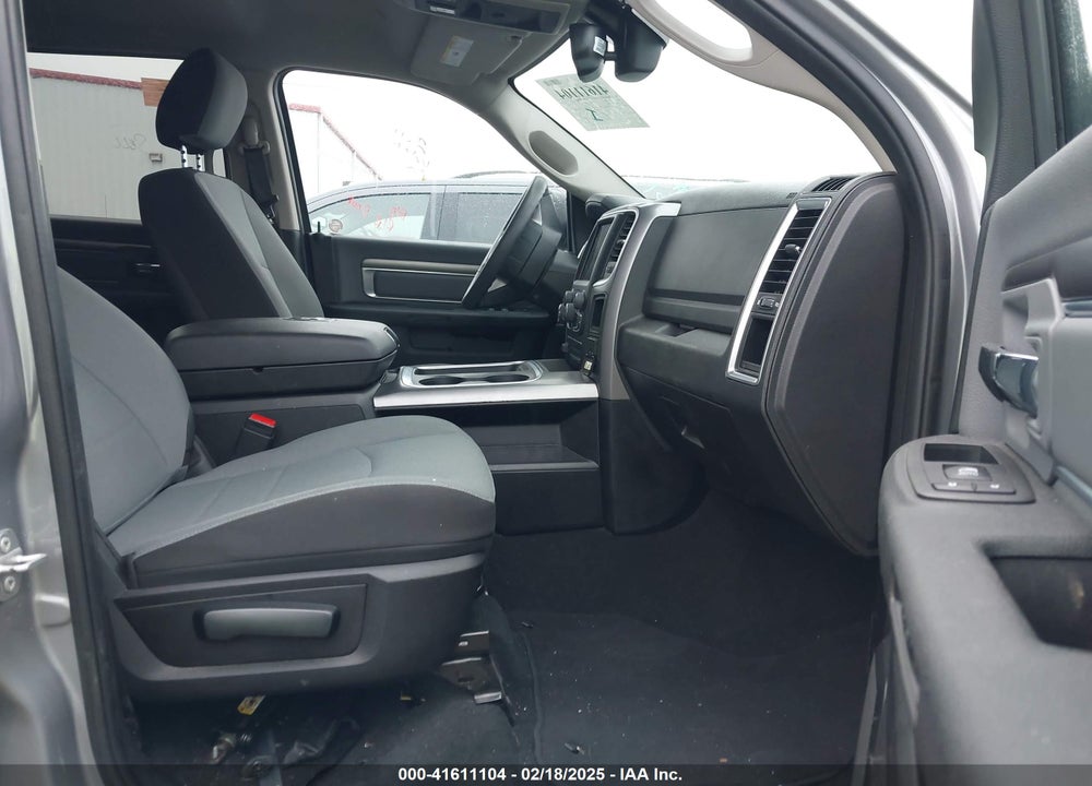 2022 RAM 1500 CLASSIC VIN: 1C6RR6LG0NS235199