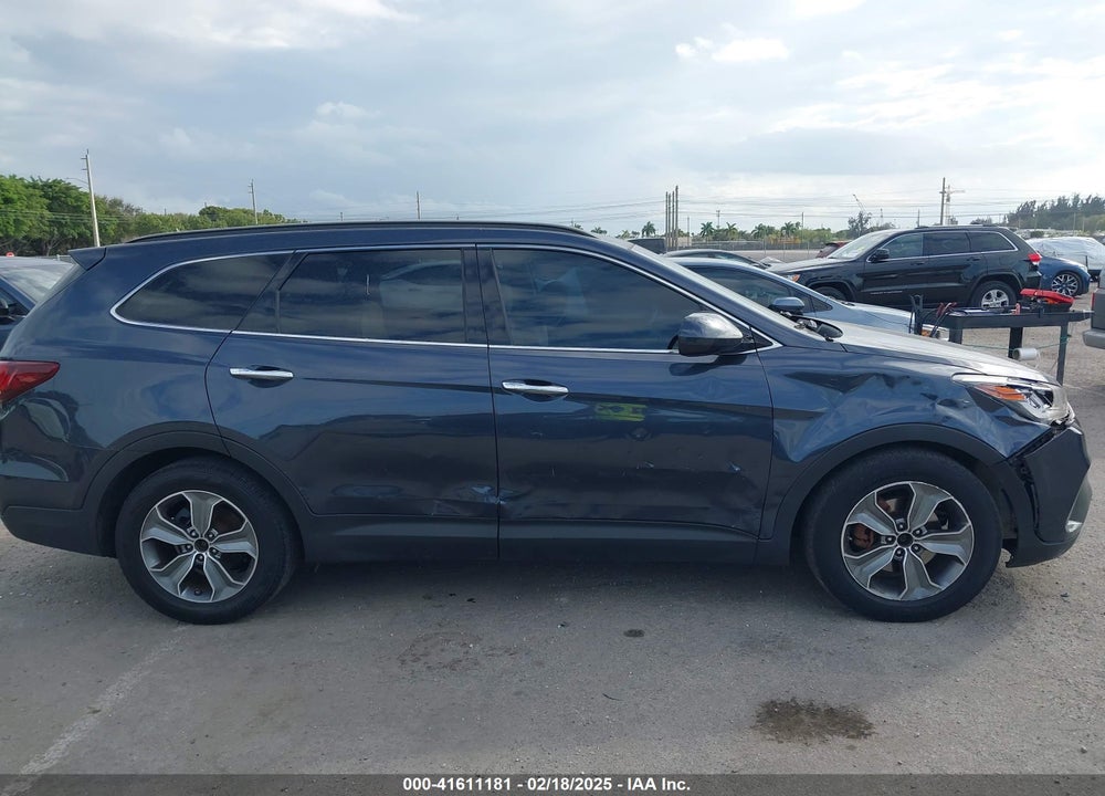 2017 HYUNDAI SANTA FE SE VIN: KM8SMDHF2HU167392