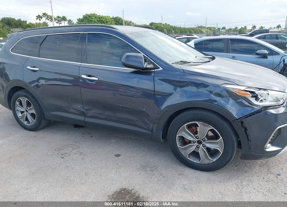 2017 HYUNDAI SANTA FE SE VIN: KM8SMDHF2HU167392