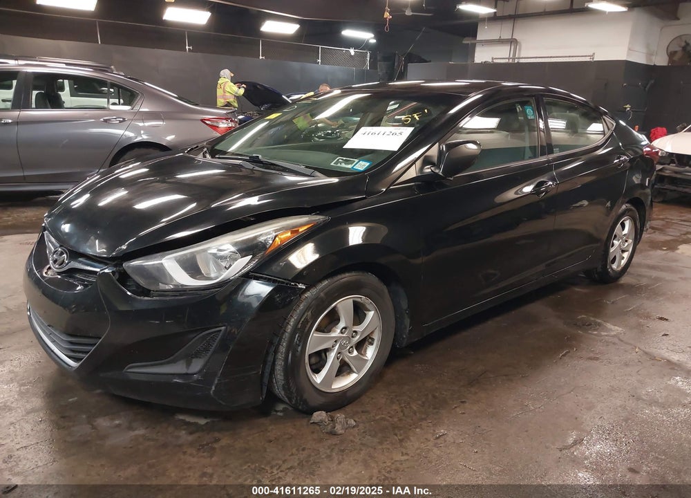 2014 HYUNDAI ELANTRA VIN: KMHDH4AEXEU217305
