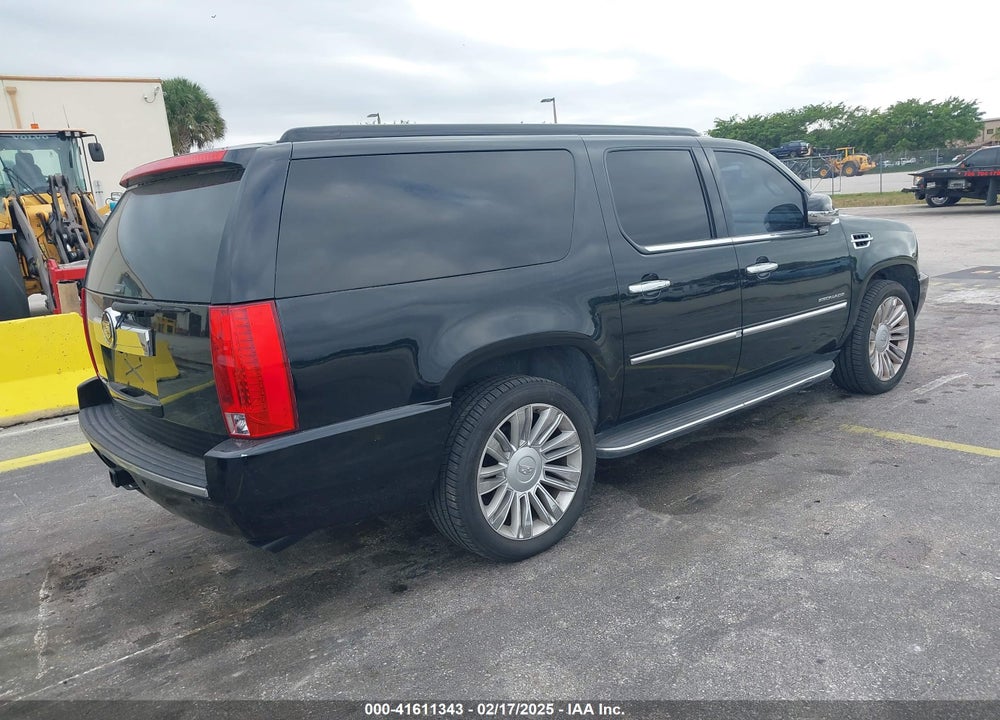 2007 CADILLAC ESCALADE ESV STANDARD VIN: 1GYFK66847R214607