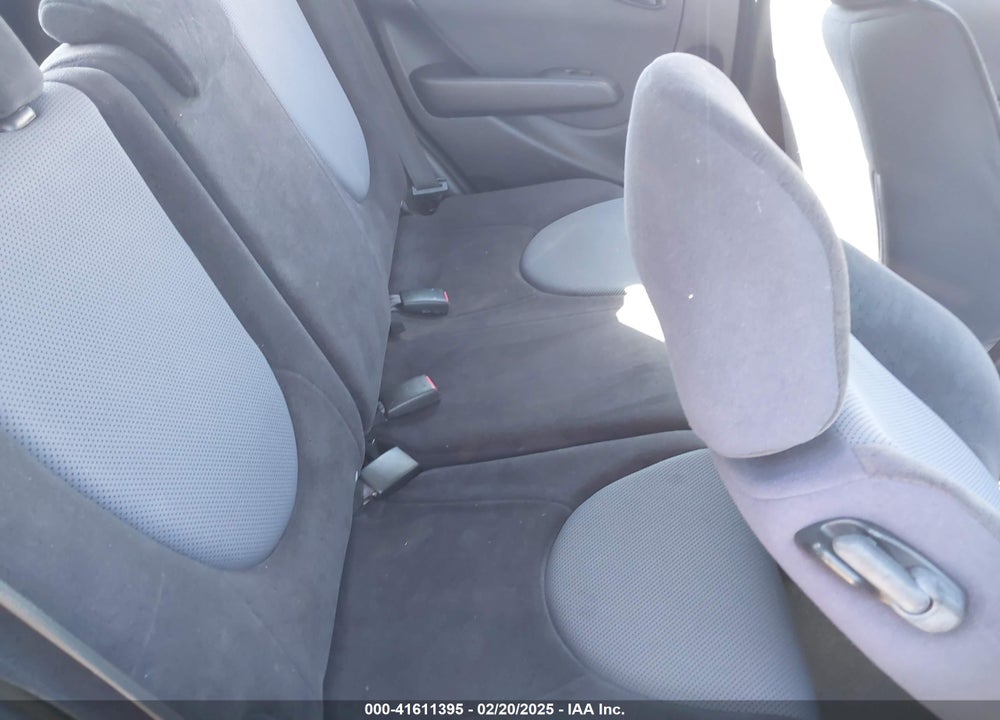 2008 HONDA FIT VIN: JHMGD38468S058138