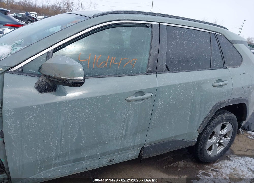 2019 TOYOTA RAV4 VIN: 2T3W1RFV1KW019623