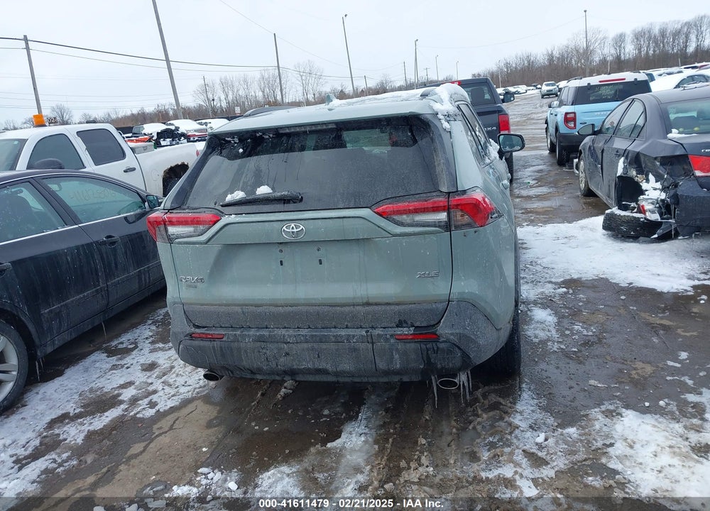 2019 TOYOTA RAV4 VIN: 2T3W1RFV1KW019623