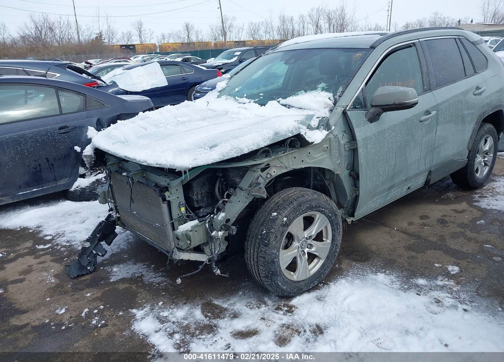 2019 TOYOTA RAV4 VIN: 2T3W1RFV1KW019623