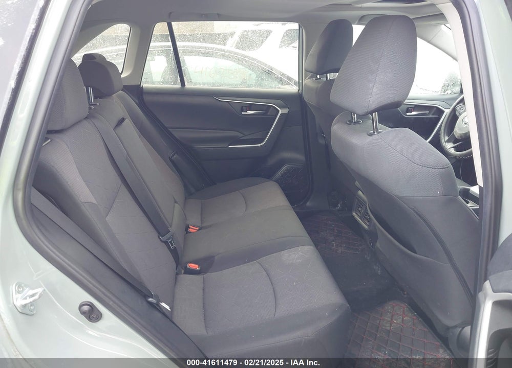 2019 TOYOTA RAV4 VIN: 2T3W1RFV1KW019623
