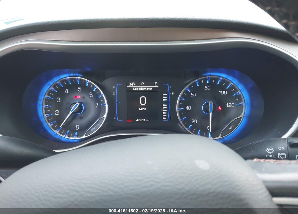 2019 CHRYSLER PACIFICA TOURING L VIN: 2C4RC1BG2KR653341