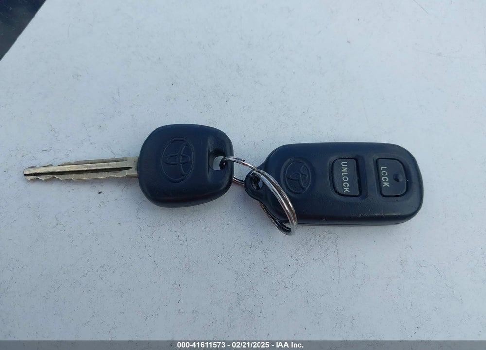 2006 TOYOTA COROLLA VIN: 2T1BR32E86C603575