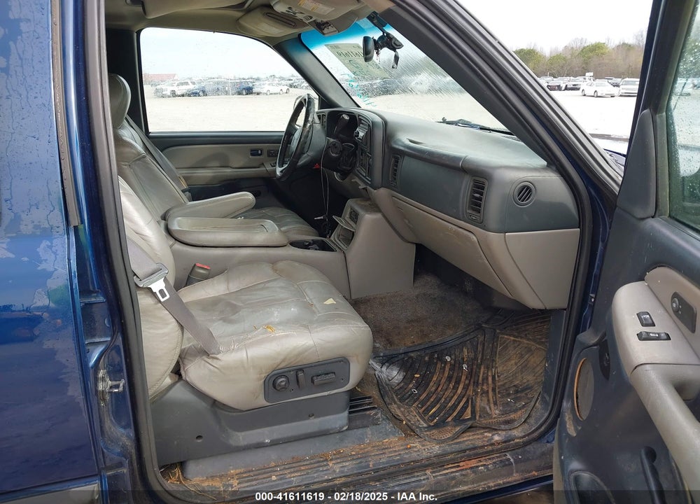 2001 CHEVROLET TAHOE LT VIN: 1GNEK13T81J207380