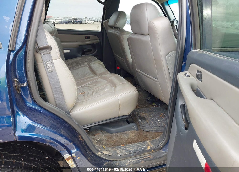 2001 CHEVROLET TAHOE LT VIN: 1GNEK13T81J207380