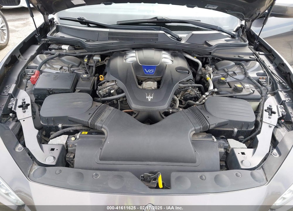 2015 MASERATI GHIBLI VIN: ZAM57RTA2F1130323