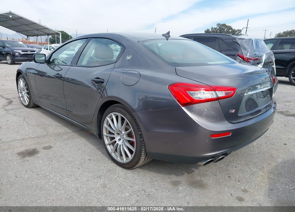 2015 MASERATI GHIBLI VIN: ZAM57RTA2F1130323