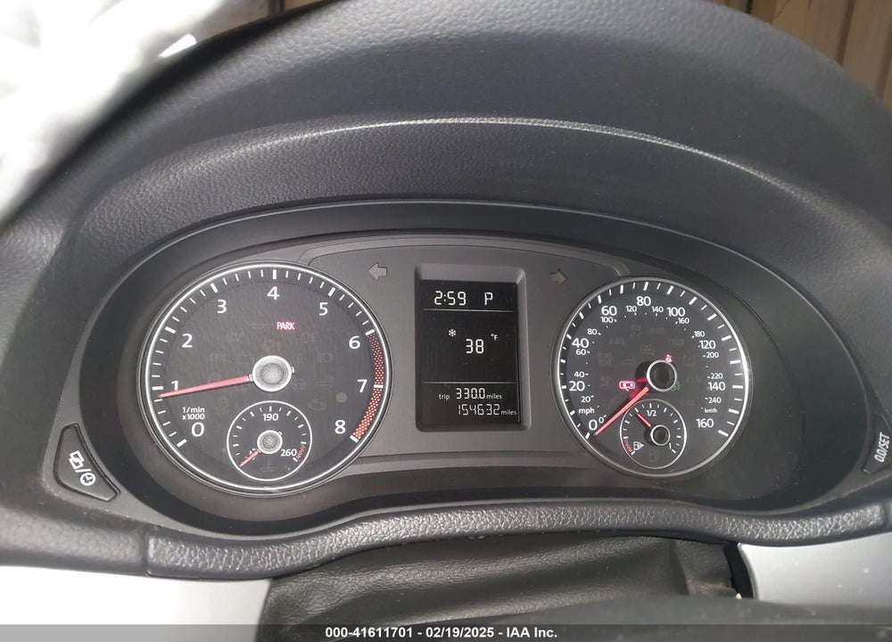 2014 VOLKSWAGEN PASSAT VIN: 1VWAT7A33EC021599