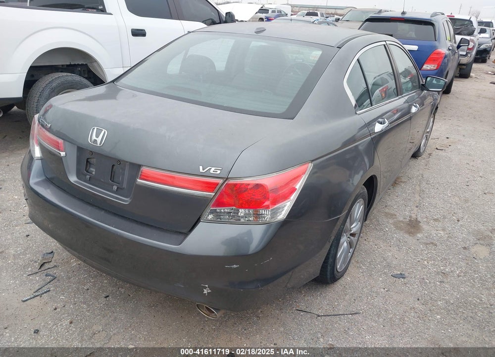 2012 HONDA ACCORD VIN: 1HGCP3F81CA006011