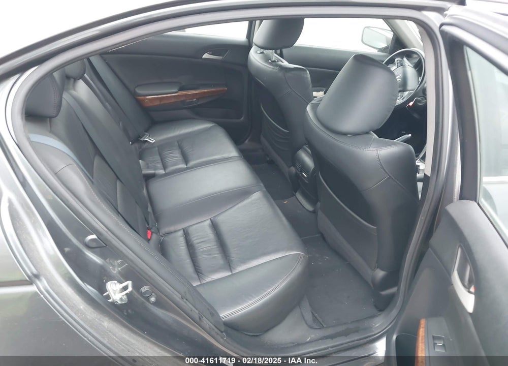 2012 HONDA ACCORD VIN: 1HGCP3F81CA006011