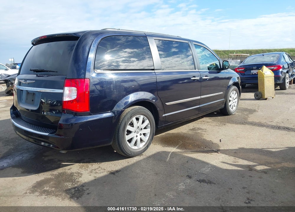 2011 CHRYSLER TOWN & COUNTRY TOURING-L VIN: 2A4RR8DG9BR665825