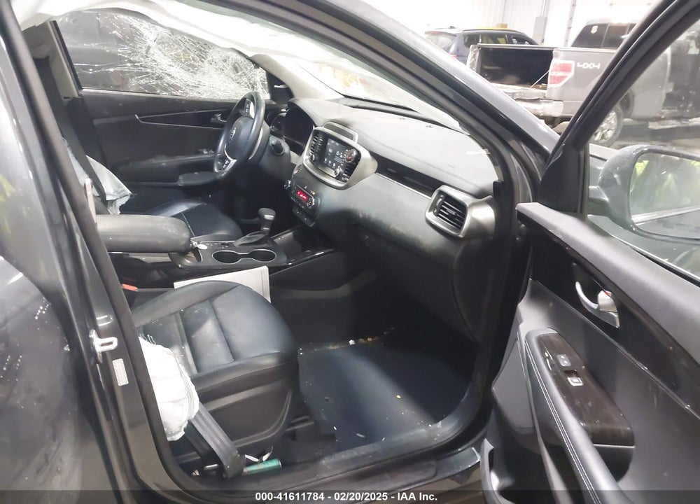 2020 KIA SORENTO 3.3L EX VIN: 5XYPHDA53LG665546