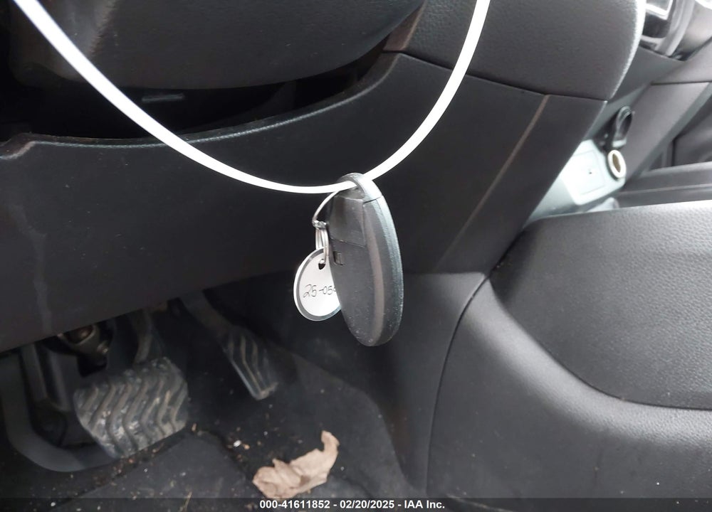 2018 NISSAN ROGUE VIN: JN8AT2MV2JW305810