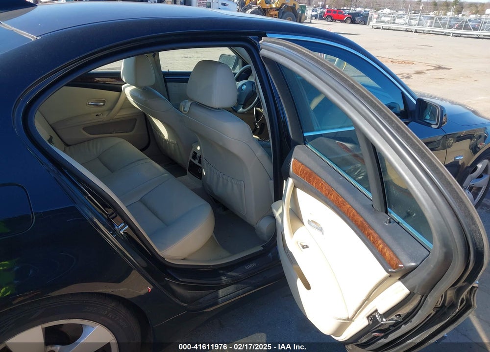 2008 BMW 528I VIN: WBANU53578CT07882