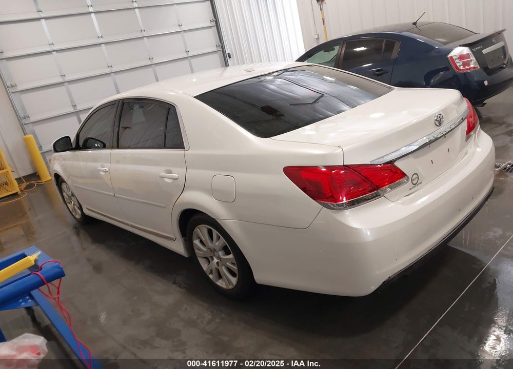 2011 TOYOTA AVALON VIN: 4T1BK3DB4BU434882