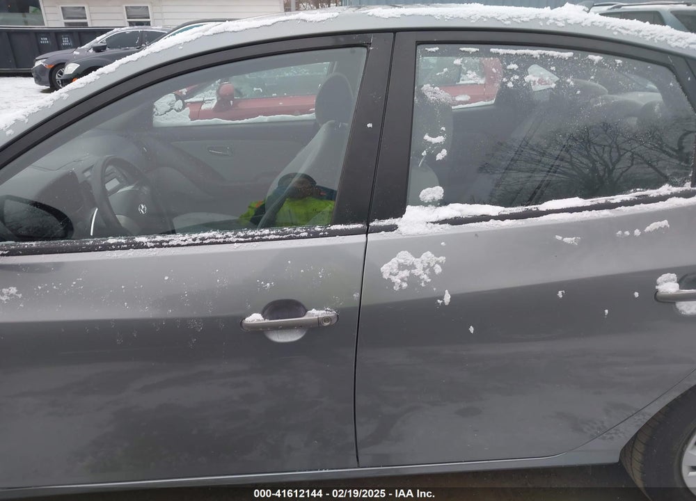 2010 HYUNDAI ELANTRA GLS VIN: KMHDU4AD2AU083550