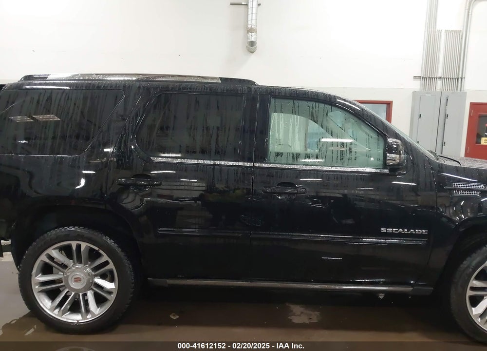 2014 CADILLAC ESCALADE VIN: 1GYS4CEF8ER203503