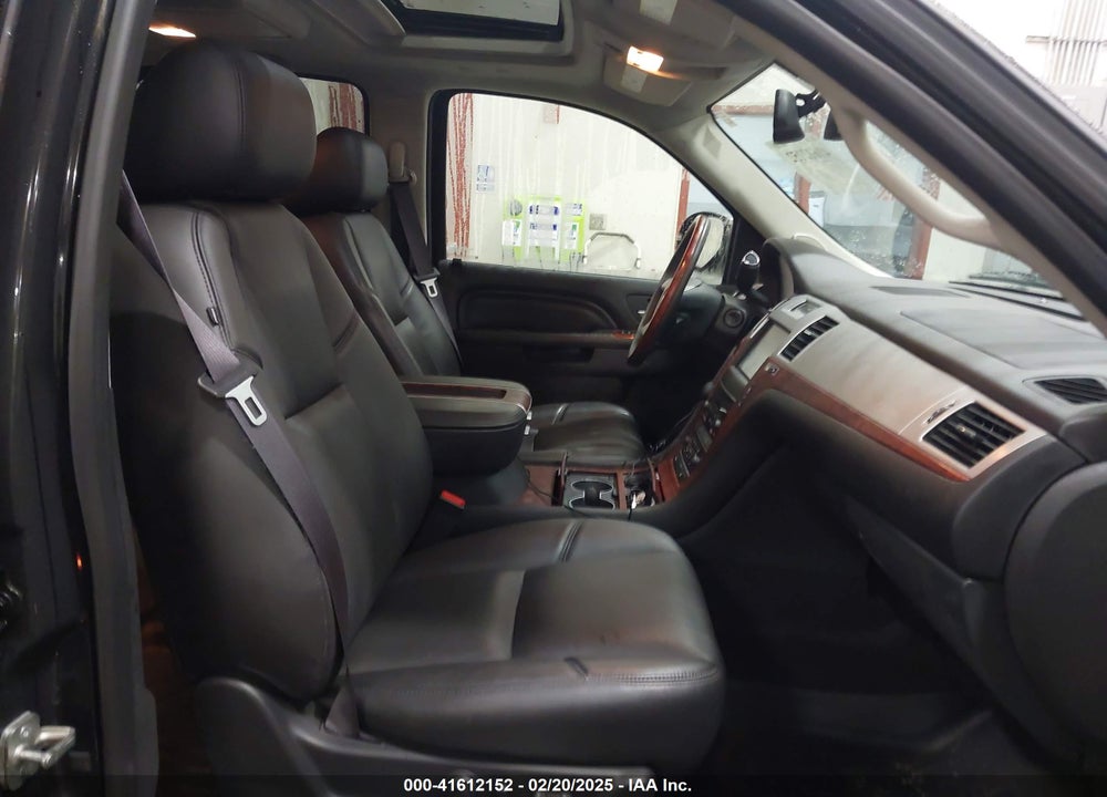2014 CADILLAC ESCALADE VIN: 1GYS4CEF8ER203503