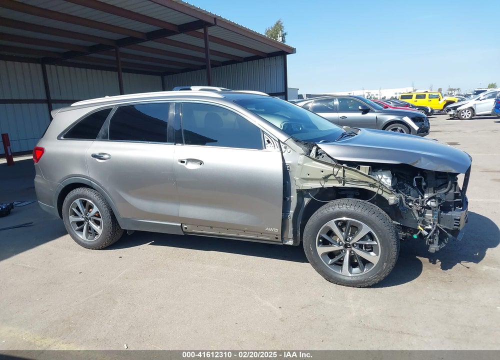 2019 KIA SORENTO 3.3L EX VIN: 5XYPHDA50KG514825