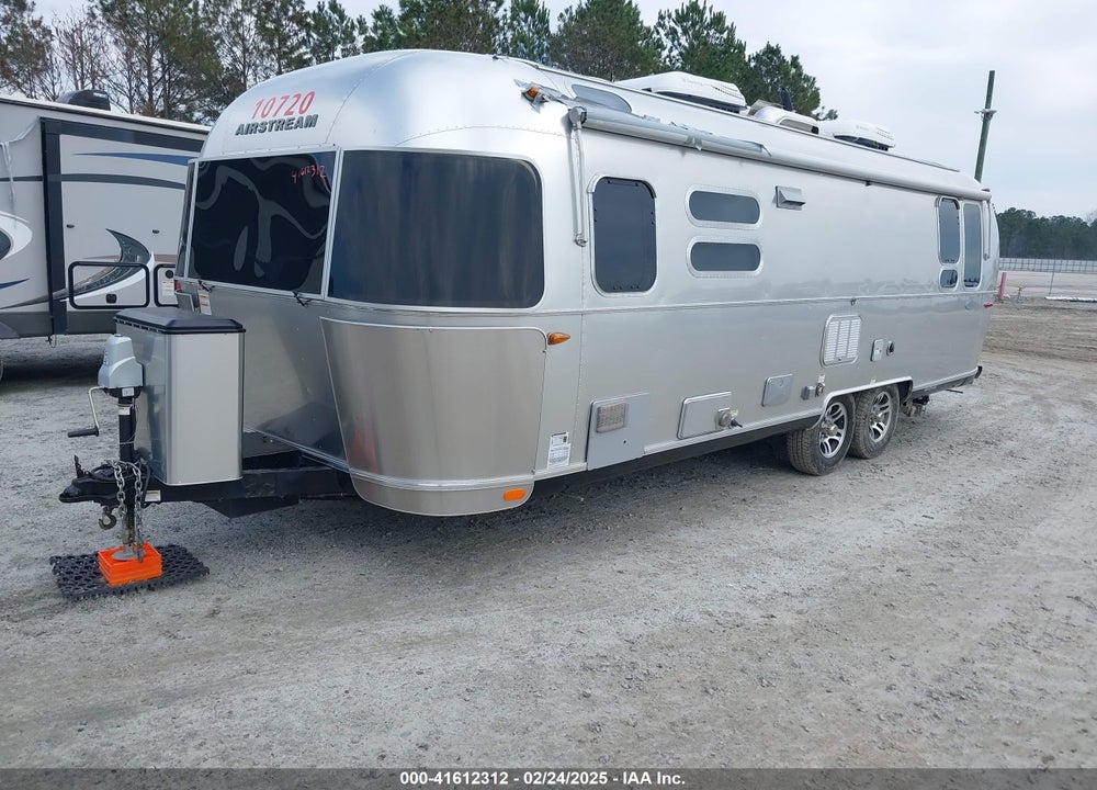 2017 AIRSTREAM FLYING CLOUD VIN: 1STJ9YM26HJ538374
