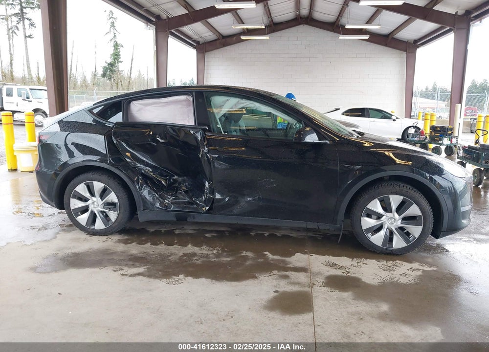 2023 TESLA MODEL Y VIN: 7SAYGAEE7PF739924