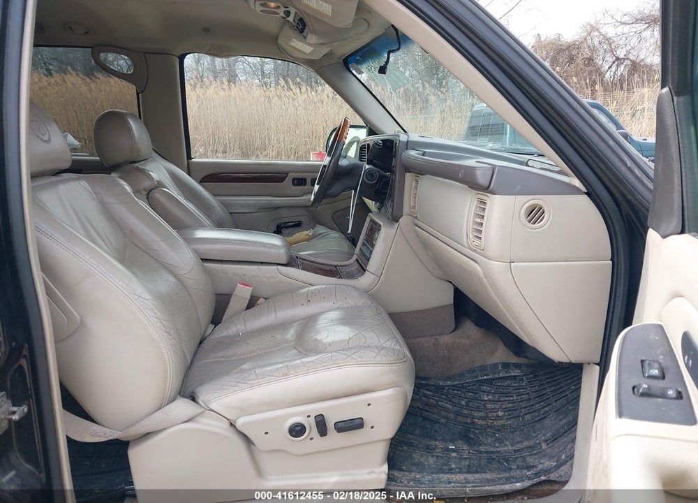 2004 CADILLAC ESCALADE STANDARD VIN: 1GYEK63N44R269074