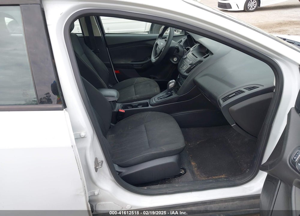 2015 FORD FOCUS VIN: 1FADP3K26FL328517
