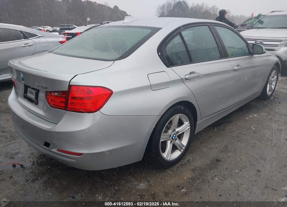 2014 BMW 3 SERIES VIN: WBA3A5G54ENP30557