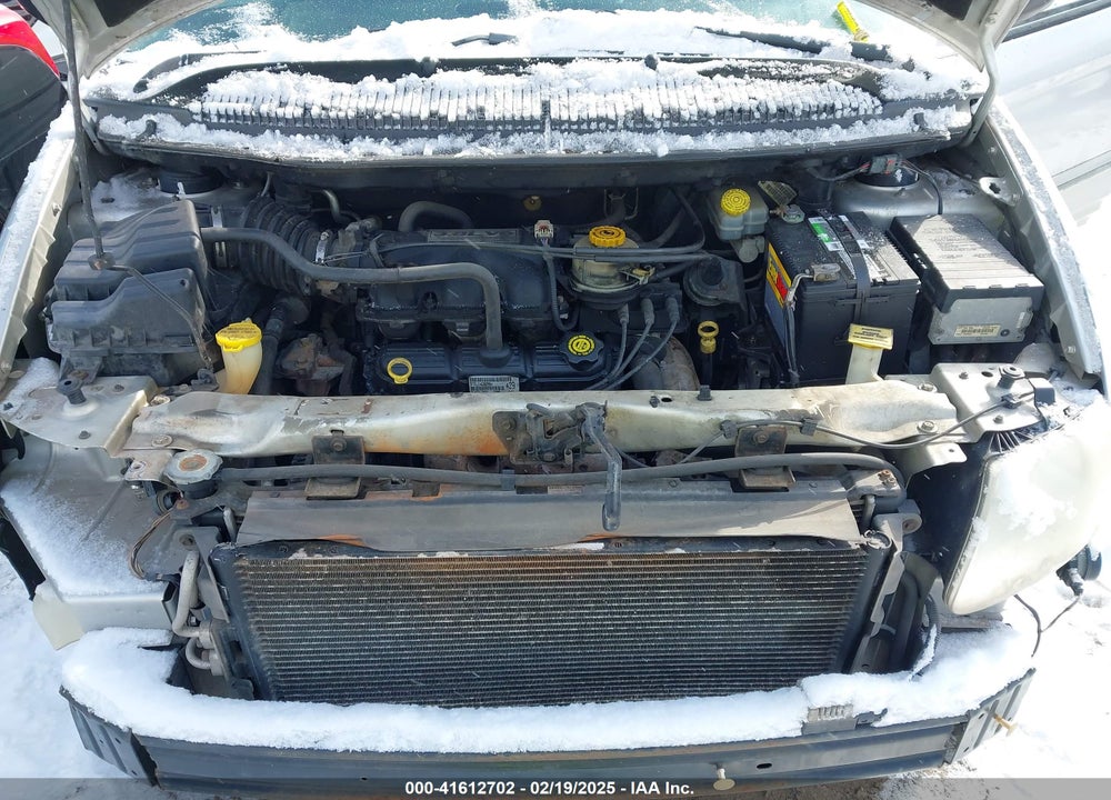 2004 CHRYSLER TOWN & COUNTRY LIMITED VIN: 2C8GT64L64R541576