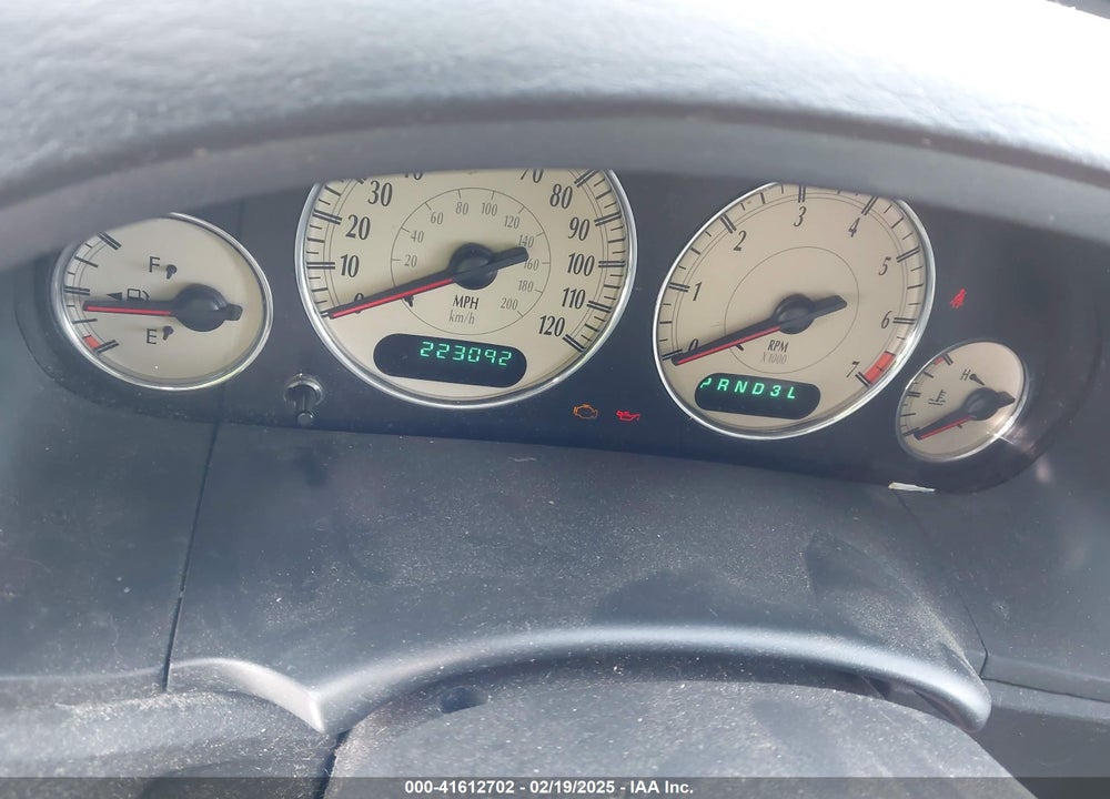 2004 CHRYSLER TOWN & COUNTRY LIMITED VIN: 2C8GT64L64R541576