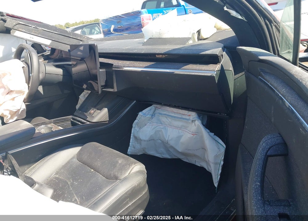 2023 TESLA MODEL X VIN: 7SAXCDE57PF429460