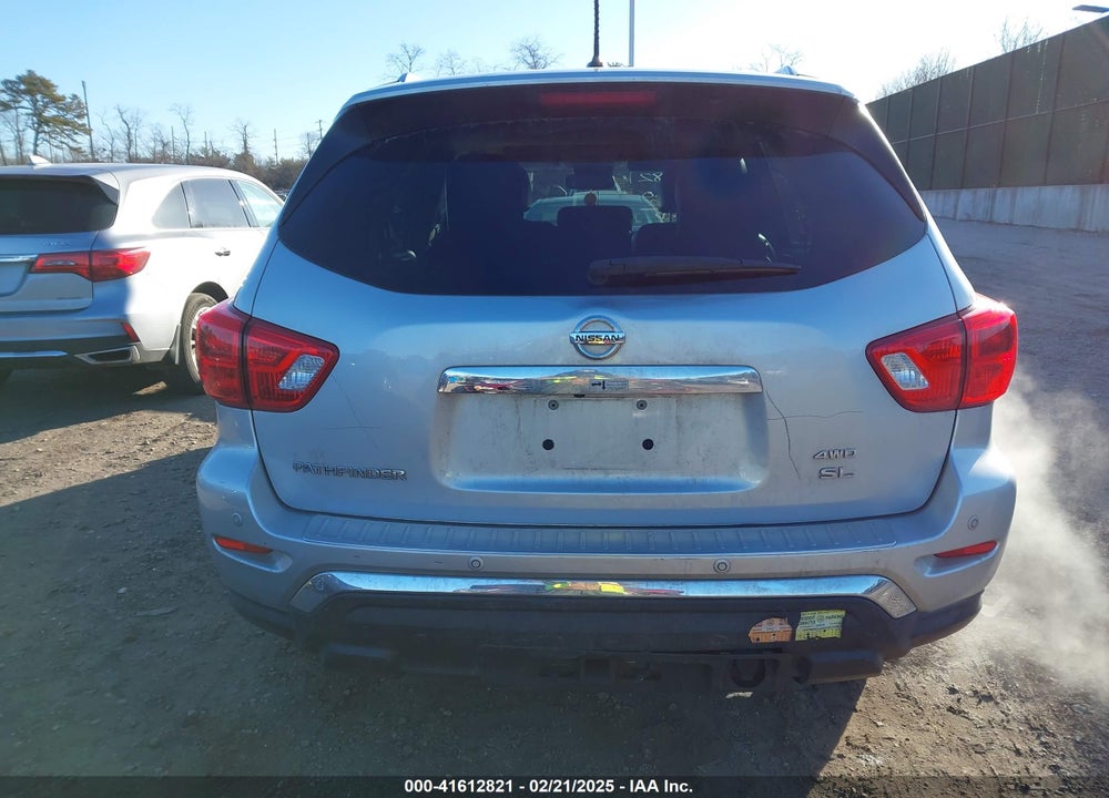 2018 NISSAN PATHFINDER SL VIN: 5N1DR2MMXJC664995