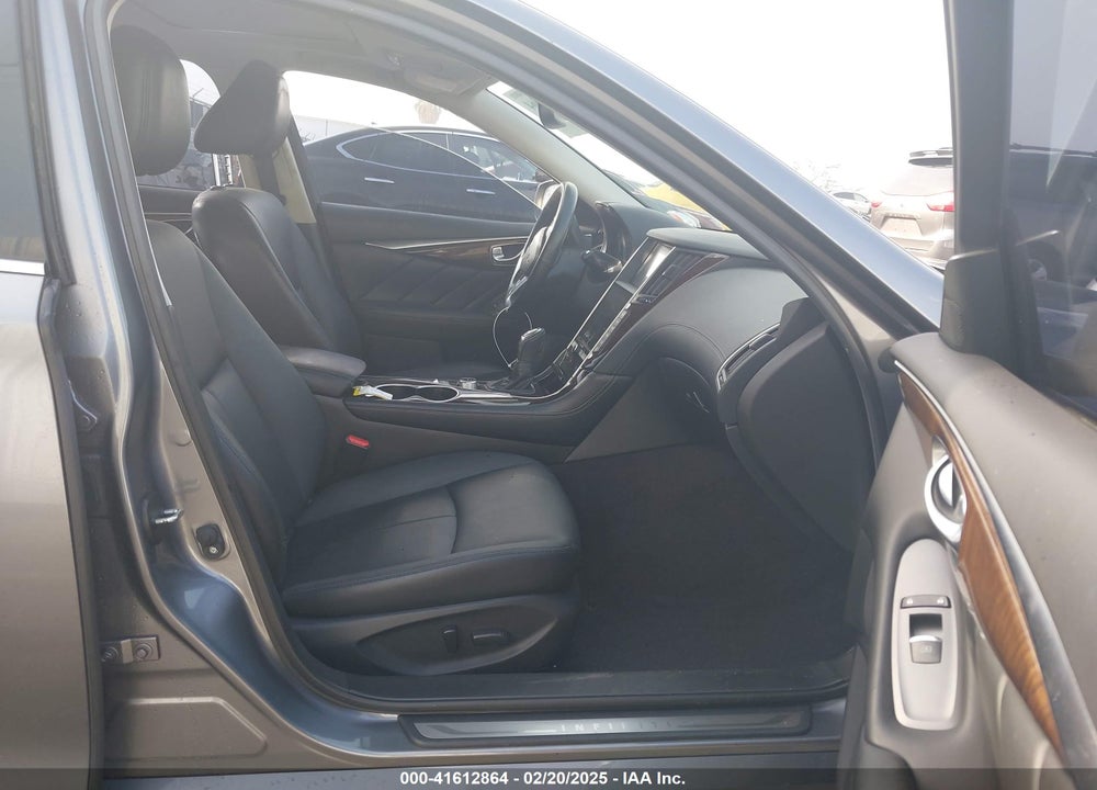 2018 INFINITI Q50 3.0T LUXE VIN: JN1EV7AP8JM350680