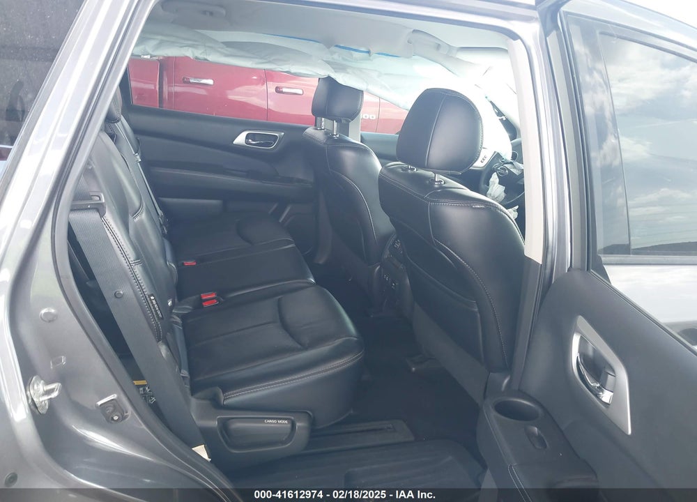 2019 NISSAN PATHFINDER SL VIN: 5N1DR2MN7KC643595