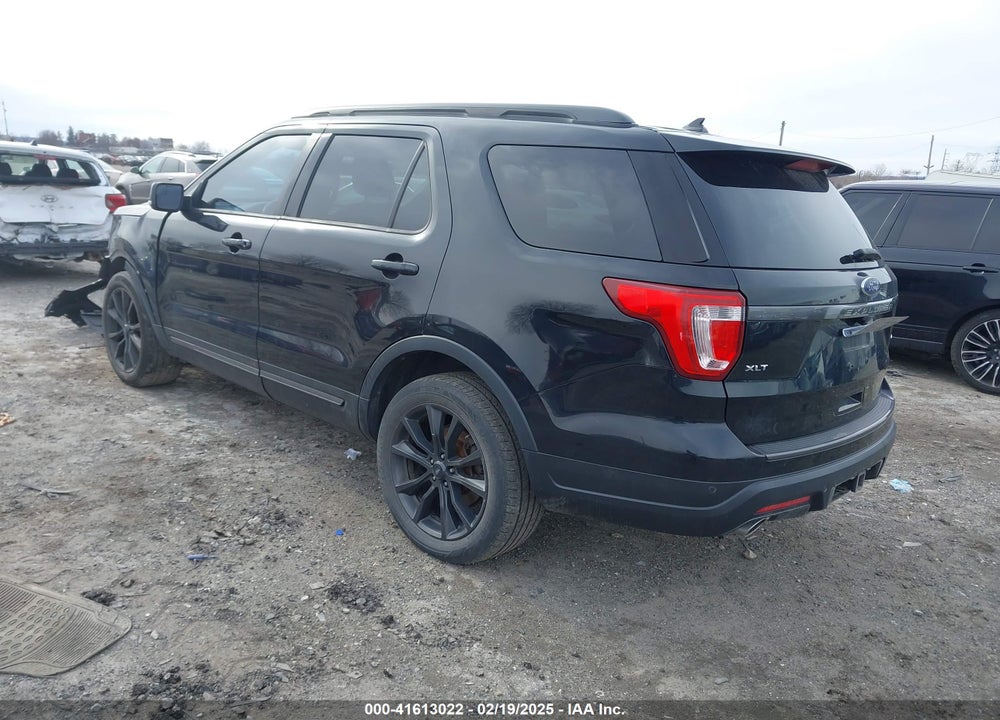 2018 FORD EXPLORER XLT VIN: 1FM5K8D86JGC66383