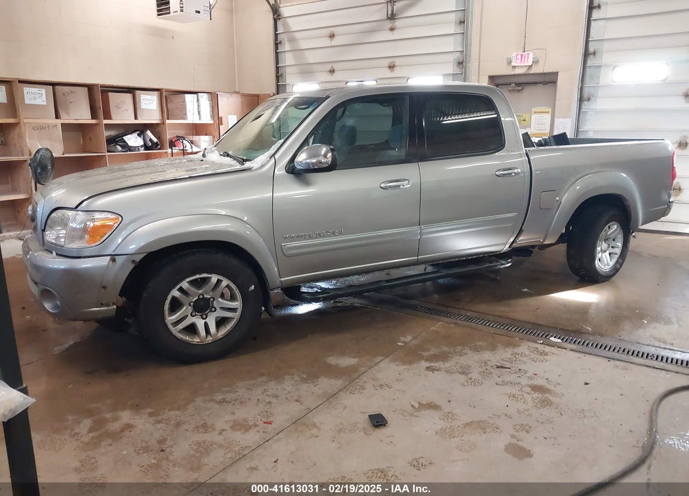 2005 TOYOTA TUNDRA VIN: 5TBDT44105S474501