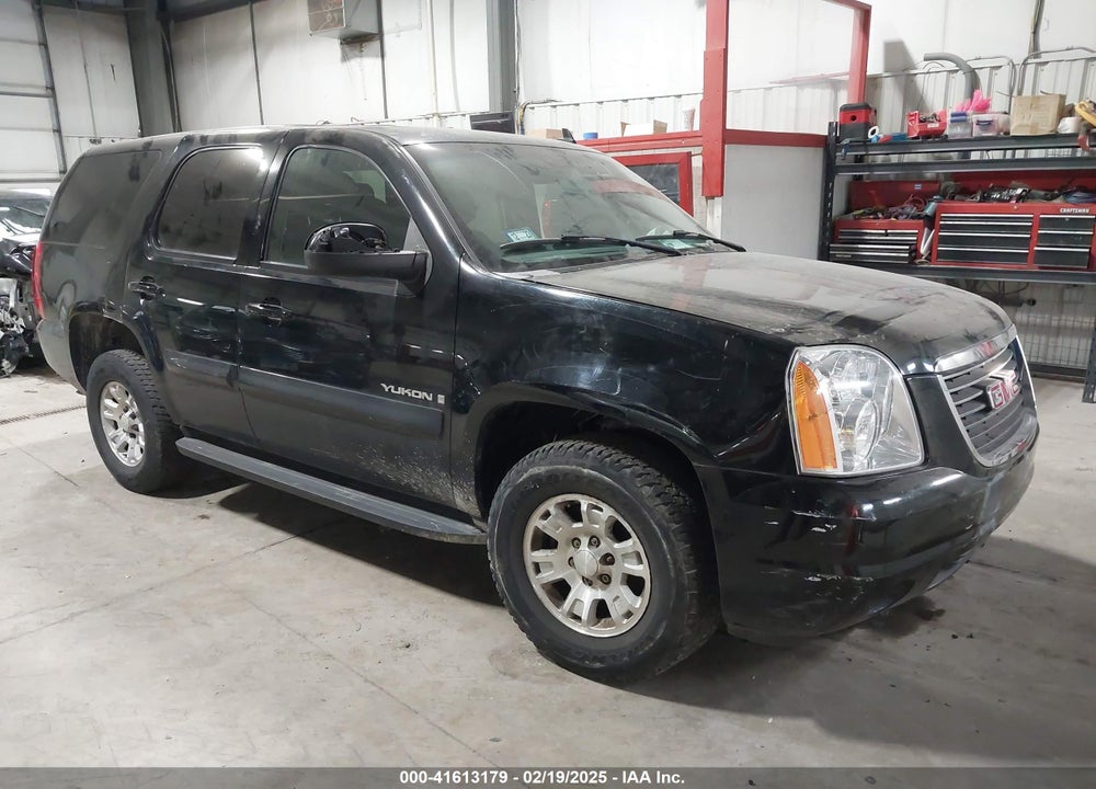 2007 GMC YUKON SLE VIN: 1GKFC13047J317257